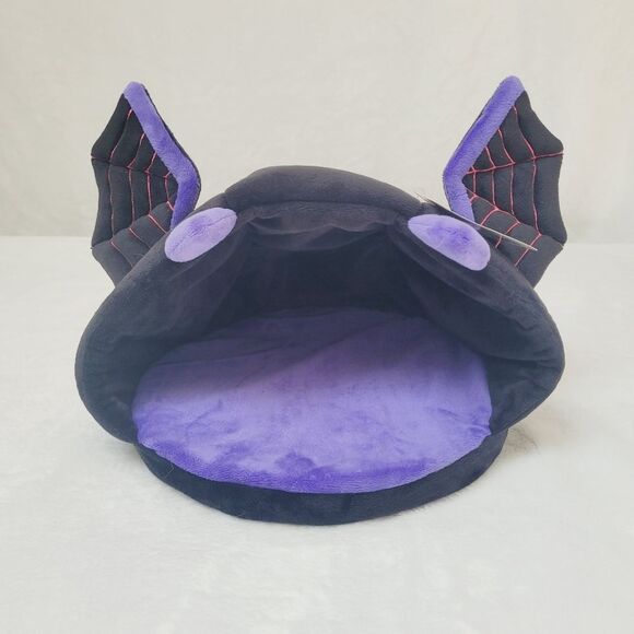 Thrills & Chills Bat Cave Spooky Slumber Bed Small Pets Hideaway Plush New OOS - Picture 2 of 10